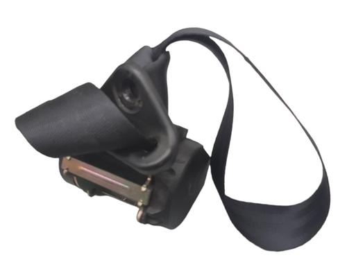 rear-left-seatbelt-peugeot-2008-i-cu_-2013-25099239 main image