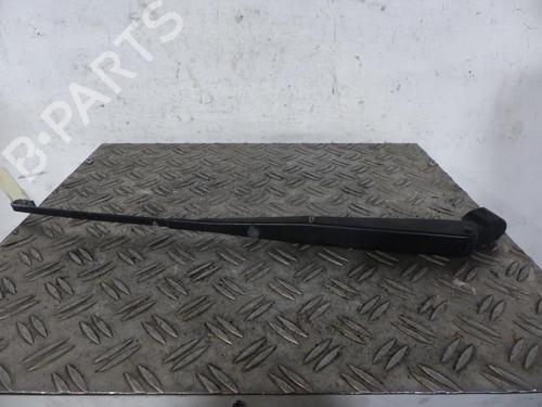 Used Front windshield wiper arm NISSAN TERRANO II (R20) 3.0 Di 4WD (154 hp) 25065569