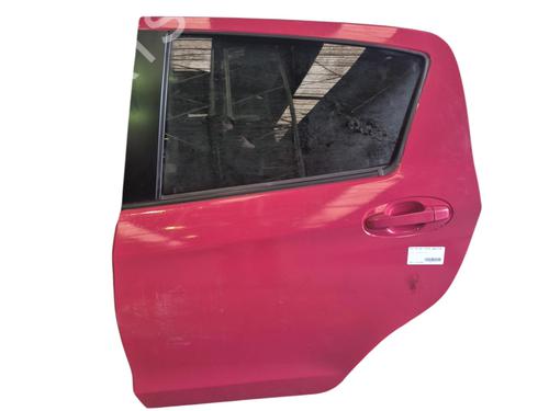 Porta posteriore sinistra TOYOTA YARIS (_P13_) 1.3 (NSP130_, NSP130) (99 hp) 30908298