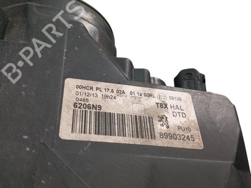 Used Right headlight PEUGEOT 5008 (0U_, 0E_) 1.6 HDi (112 hp) 32493203
