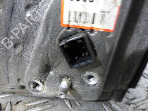 Used Right mirror Right mirror 25107564 25107564