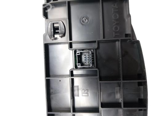 Used Climate control TOYOTA YARIS (_P13_) 1.5 Hybrid (NHP130_, NHP130) (101 hp) 25076151