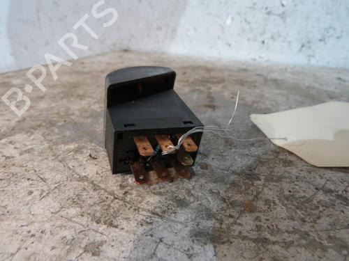Used Warning switch Warning switch OPEL ASTRA F Hatchback (T92) 1.7 TDS (F08, M08, F68, M68) (82 hp) 25109420 25109420
