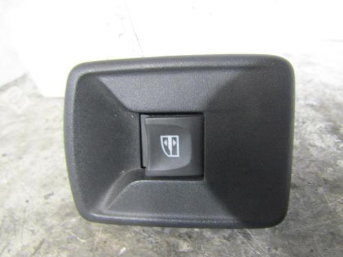 Used Right front window switch RENAULT KANGOO / GRAND KANGOO II (KW0/1_) 1.5 dCi 110 (KW06, KW12) (110 hp) 25070325