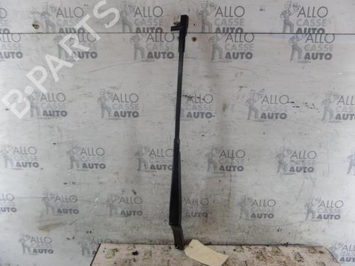 Used Front windshield wiper arm VW TOURAN (1T1, 1T2) 1.9 TDI (100 hp) 25115281