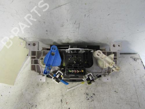 Used Climate control Climate control DACIA SANDERO 1.5 dCi (86 hp) 25112168 25112168
