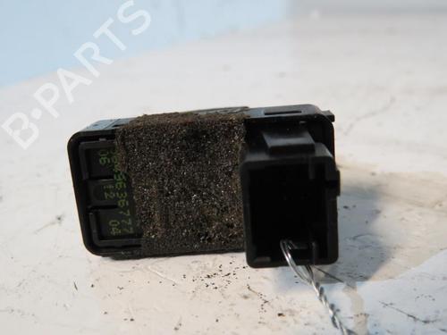 Used Left rear window switch Left rear window switch CITROËN C4 I (LC_) 2.0 HDi (136 hp) 25096915 25096915