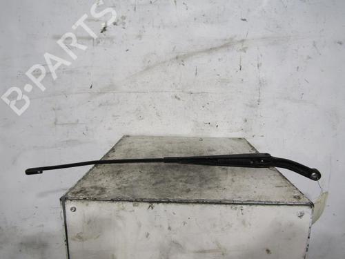 Used Front windshield wiper arm VOLVO S80 I (184) 2.5 TDI (140 hp) 25096582