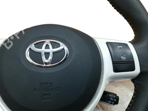 Steering wheel TOYOTA YARIS (_P13_) 1.4 D (NLP130_, NLP130) | BP25081540C49 