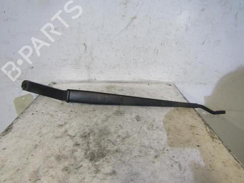 Used Front windshield wiper arm Front windshield wiper arm 25064319 25064319