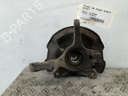 Used Right front steering knuckle Right front steering knuckle SUZUKI SPLASH (EX) 1.0 (A5B310) (65 hp) 25104782 25104782
