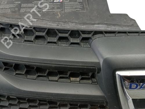 Grill DACIA SANDERO II TCe 90 (B8M1, B8MA, B8AC) | BP31660592C40