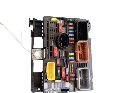 Used Fuse box Fuse box PEUGEOT 3008 I MPV (0U_) 1.6 HDi (112 hp) 35891104 35891104
