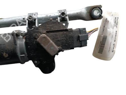 Used Front wiper motor TOYOTA AYGO (_B1_) 1.0 (KGB10_, KGB10R) (68 hp) 31218109