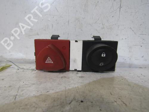 Used Warning switch Warning switch RENAULT MEGANE II Estate (KM0/1_) 1.5 dCi (KM0F, KM0T, KM2B) (82 hp) 25079558 25079558