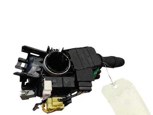 switch-toyota-yaris-_p13_-2010-2011-2012-2013-2014-2015-2016-2017-2018-2019-2020-31883503 main image