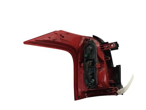 Used Right taillight PEUGEOT 5008 (0U_, 0E_) 2.0 HDi 150 / BlueHDi 150 (150 hp) 27504411