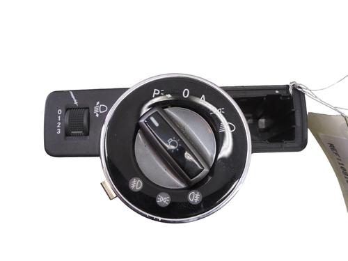 Forlygtekontakt MERCEDES-BENZ C-CLASS (W204) C 220 CDI (204.008) (170 hp) 27586084