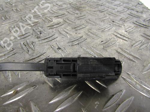 Used Front windshield wiper arm Front windshield wiper arm CITROËN C3 I (FC_, FN_) [2002-2013] 25084727 25084727