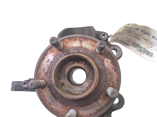 Used Right front steering knuckle Right front steering knuckle VOLVO C30 (533) D2 (115 hp) 25873722 25873722