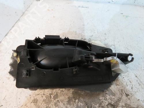 Used Front left interior door handle Front left interior door handle PEUGEOT 307 Break (3E) 1.6 HDi (90 hp) 25109897 25109897