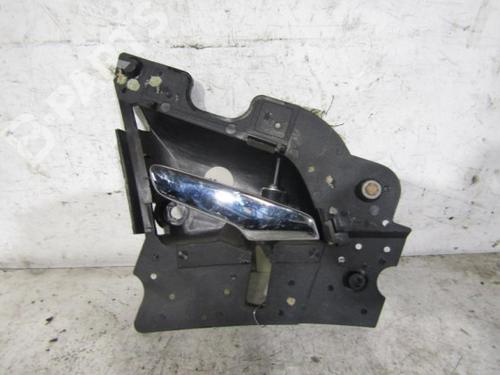 Used Front right interior door handle Front right interior door handle MERCEDES-BENZ E-CLASS (W210) E 300 Turbo-D (210.025) (177 hp) 10593045 10593045
