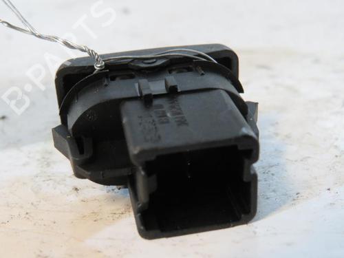 Used Right front window switch Right front window switch FORD FOCUS C-MAX (DM2) 1.8 TDCi (115 hp) 25069068 25069068