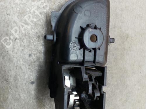 Venstre fortil invendig håndtag TOYOTA YARIS (_P13_) 1.4 D (NLP130_, NLP130) (90 hp) 25081543