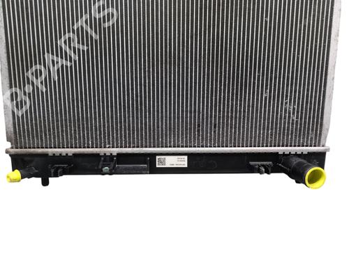 Used Water radiator TOYOTA YARIS (_P13_) 1.4 D (NLP130_, NLP130) (90 hp) 32347108