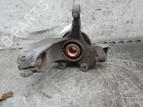 Used Right front steering knuckle FORD FOCUS II Turnier (DA_, FFS, DS) [2004-2012]  25106667