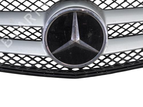 Grill MERCEDES-BENZ A-CLASS (W176) A 180 CDI (176.000) (109 hp) 32993080