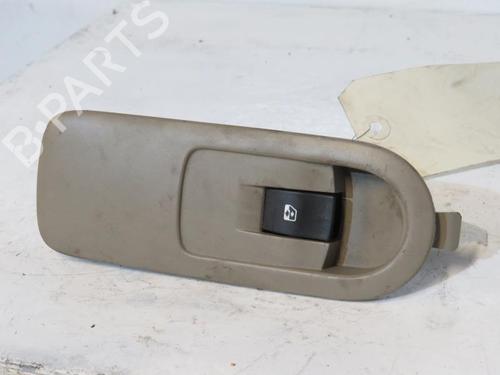 Interrupteur de vitre avant droite RENAULT SCÉNIC II (JM0/1_) [2003-2010]  29001447