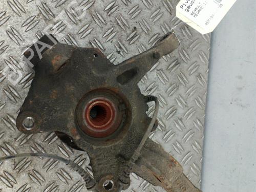 Used Left front steering knuckle RENAULT MEGANE III Hatchback (BZ0/1_, B3_) [2008-2025]  25089547