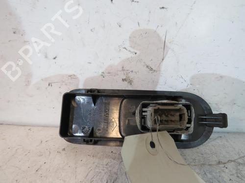 Used Right front window switch Right front window switch RENAULT SCÉNIC II (JM0/1_) 1.5 dCi (JM1E, JM16) (106 hp) 25083985 25083985