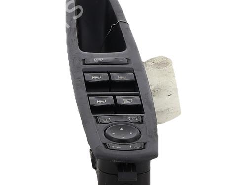 left-front-window-switch-renault-megane-iii-hatchback-bz01_-b3_-2008-38636239 main image