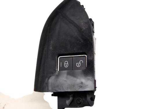 Used Rear right interior door handle Rear right interior door handle LAND ROVER RANGE ROVER SPORT II (L494) 3.0 TDV6 4x4 (258 hp) 26178660 26178660