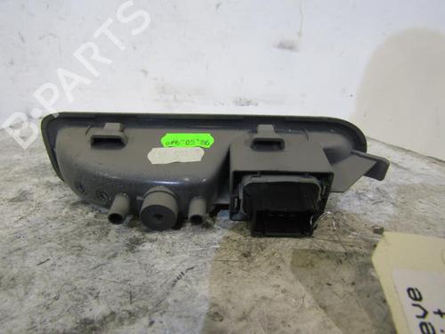 right-rear-window-switch-renault-clio-iii-br01-cr01-2005-2006-2007-2008-2009-2010-2011-2012-2013-2014-25090260 main image