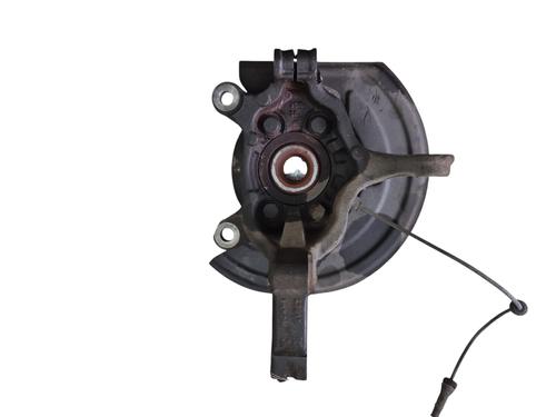 Achsschenkel links vorne für NISSAN JUKE (F15) 1.5 dCi (110 hp) 25921008