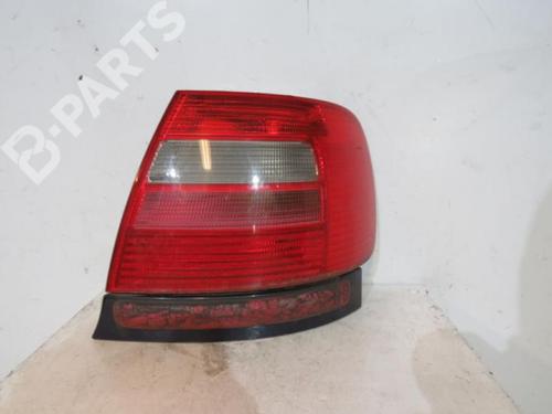 Used Right taillight Right taillight AUDI A4 B5 (8D2) 1.6 (100 hp) 10601812 10601812