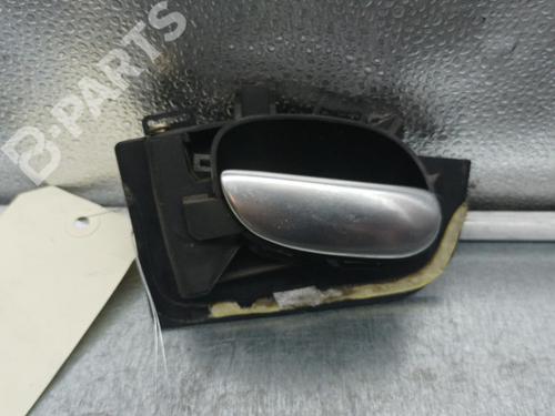 Used Front left interior door handle Front left interior door handle PEUGEOT 206 Hatchback (2A/C) 1.4 i (75 hp) 10613334 10613334
