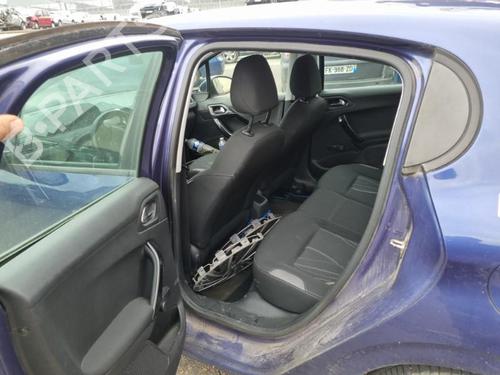 Seat buckle PEUGEOT 208 I (CA_, CC_) 1.4 HDi | BP25060375I32