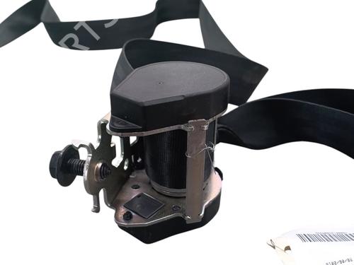 rear-left-seatbelt-dacia-lodgy-js_-2012-32758337 main image