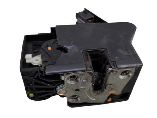 front-right-lock-dacia-logan-mcv-ii-2013-31949999 main image