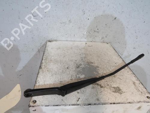 Used Front windshield wiper arm AUDI A6 C7 Avant (4G5, 4GD) 2.0 TDI (150 hp) 25109726