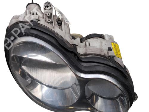 Faro derecho MERCEDES-BENZ C-CLASS (W203) C 220 CDI (203.008) (150 hp) 28580136