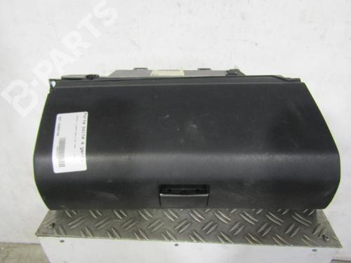 Used Glove box Glove box MERCEDES-BENZ B-CLASS Sports Tourer (W245) B 180 CDI (245.207) (109 hp) 10588250 10588250