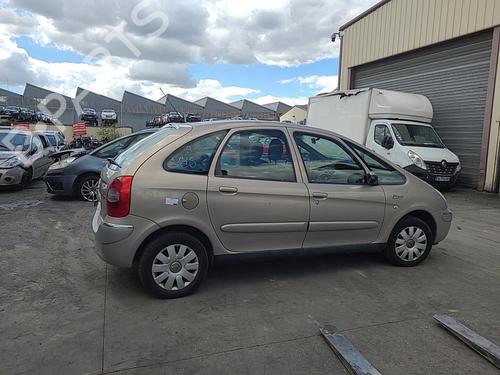 Wheel arch CITROËN XSARA PICASSO (N68) 1.6 HDi | BP25103886C56 