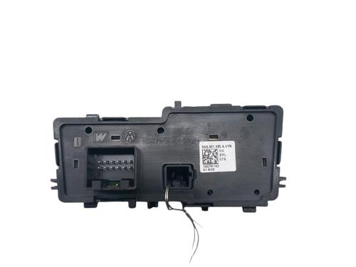 switch-vw-golf-viii-cd1-da1-2019-25057639 main image