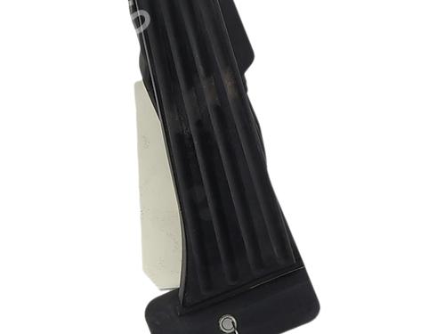 pedal-bmw-1-f20-2011-2012-2013-2014-2015-2016-2017-2018-2019-40271818 main image