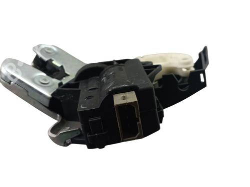 tailgate-lock-audi-a4-b8-8k2-2007-2008-2009-2010-2011-2012-2013-2014-2015-2016-2017-32438355 main image